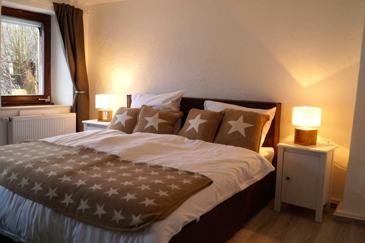 Ferienhaus Eifel Charlotte Dahlem  ภายนอก รูปภาพ