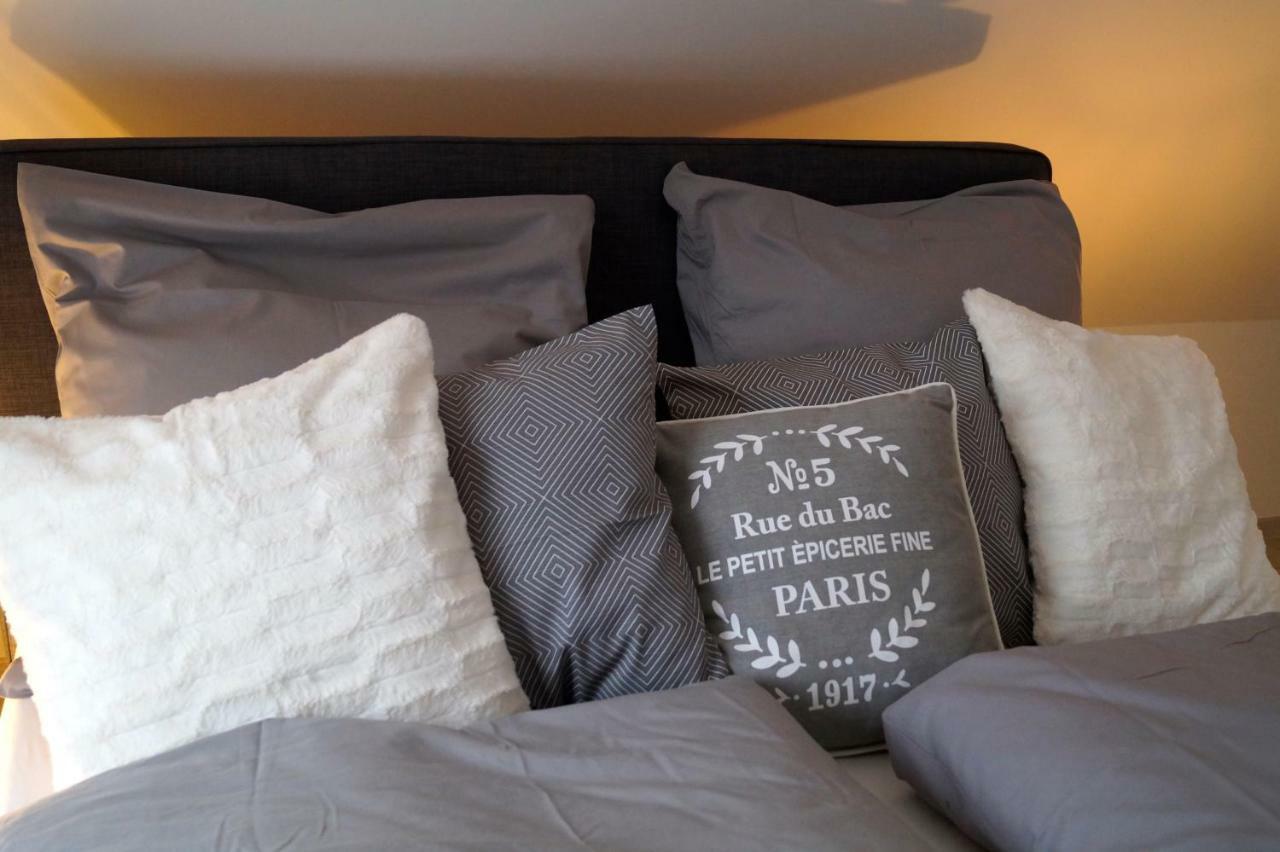 Ferienhaus Eifel Charlotte Dahlem  ภายนอก รูปภาพ