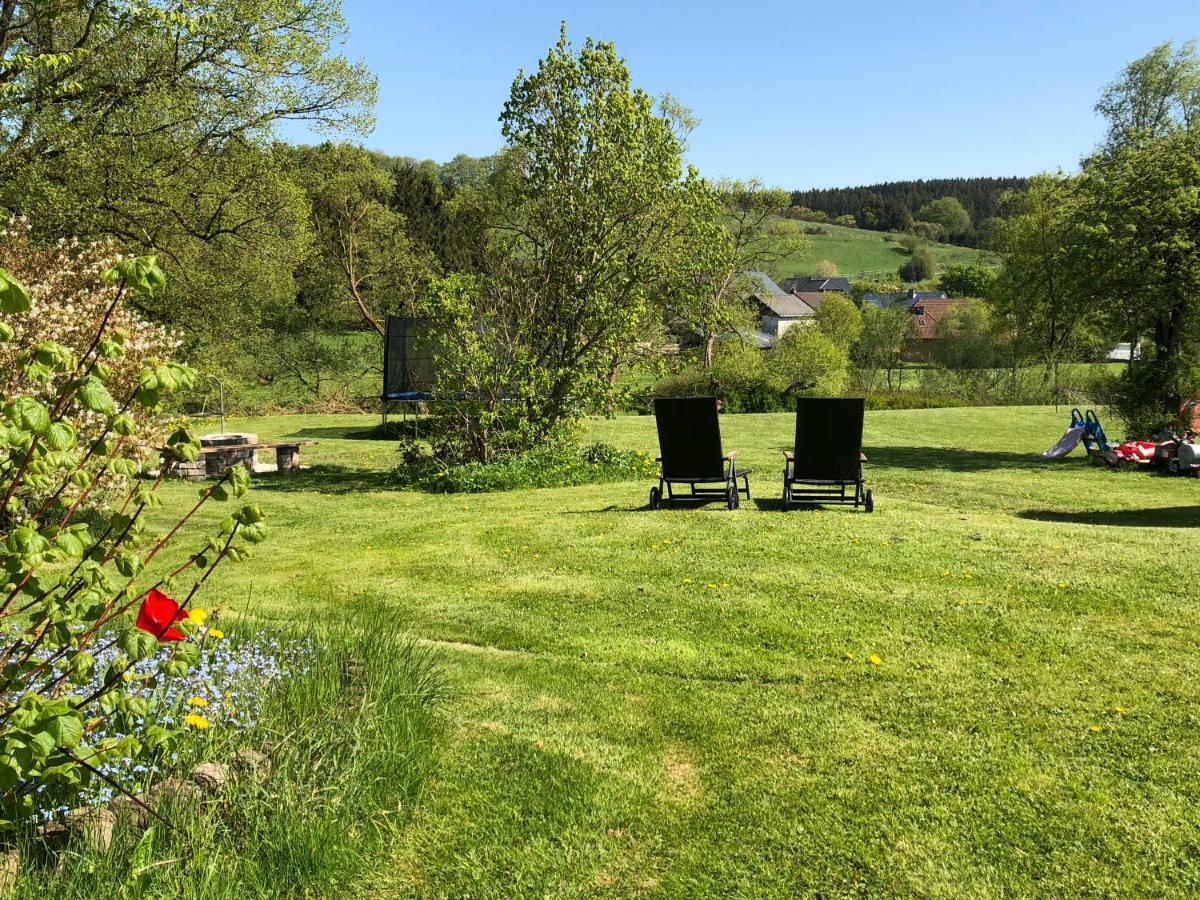 Ferienhaus Eifel Charlotte Dahlem  ภายนอก รูปภาพ