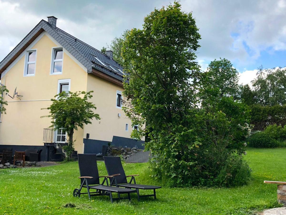 Ferienhaus Eifel Charlotte Dahlem  ภายนอก รูปภาพ